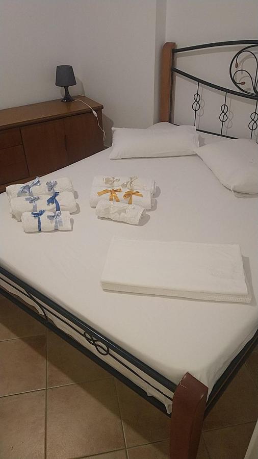 Το Πετρινο Villa Agia Marina Mikrolimanou Luaran gambar