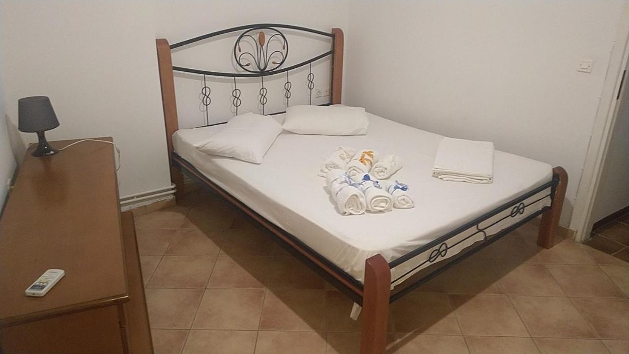Το Πετρινο Villa Agia Marina Mikrolimanou Luaran gambar