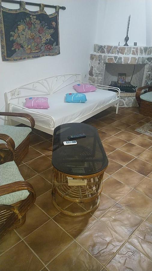 Το Πετρινο Villa Agia Marina Mikrolimanou Luaran gambar