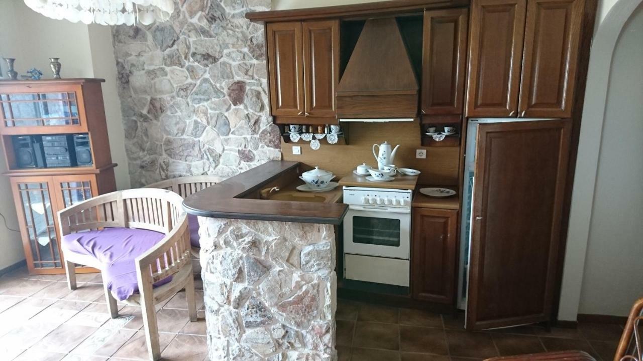 Το Πετρινο Villa Agia Marina Mikrolimanou Luaran gambar
