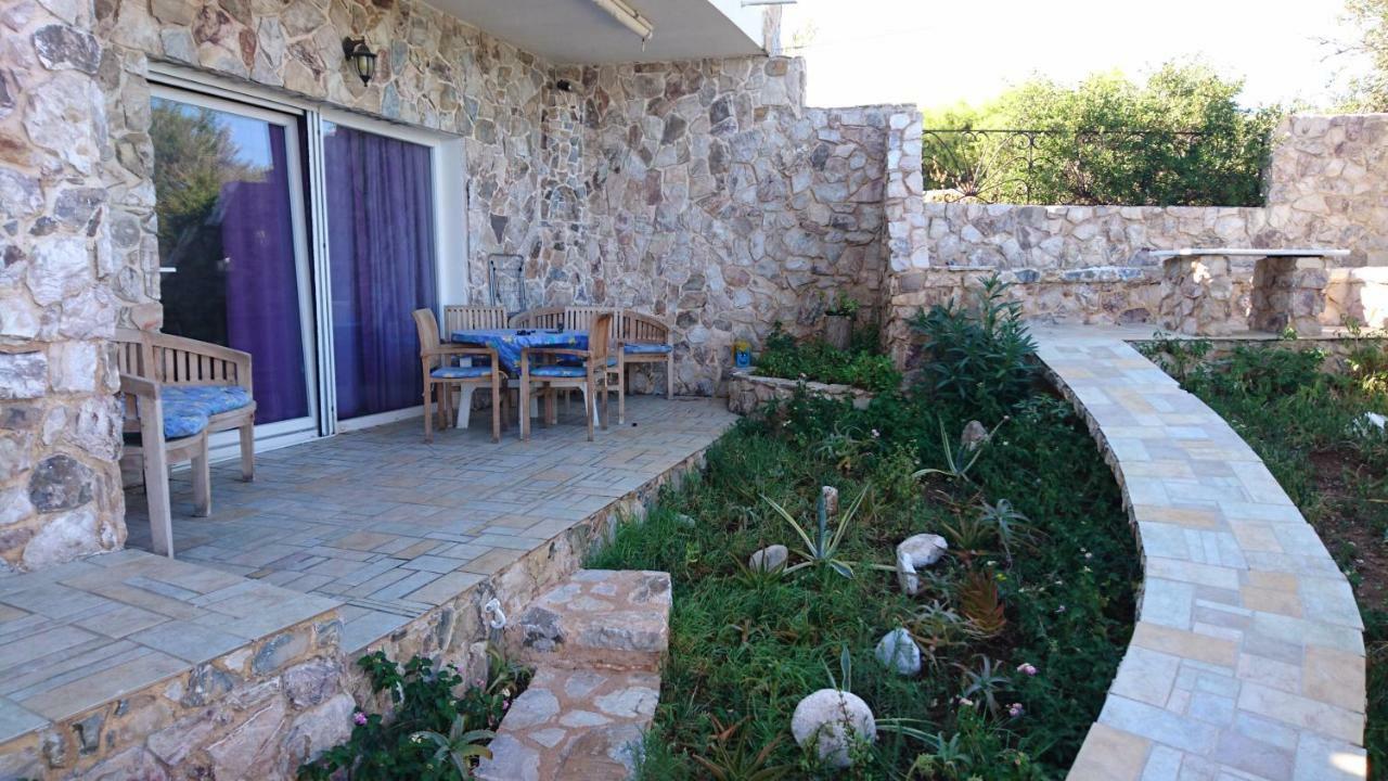 Το Πετρινο Villa Agia Marina Mikrolimanou Luaran gambar